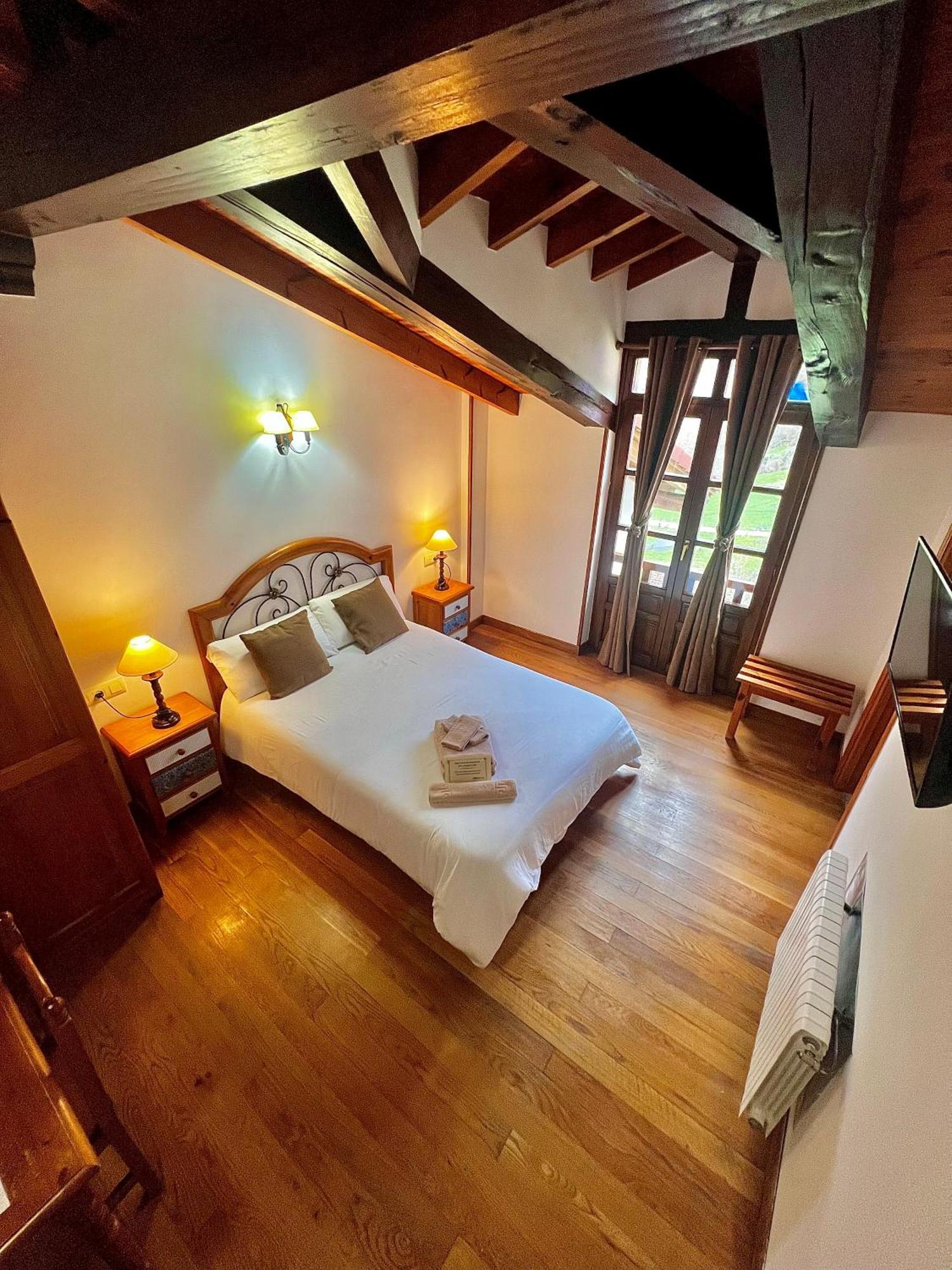 Dobres Hotel Rural El Sestil מראה חיצוני תמונה