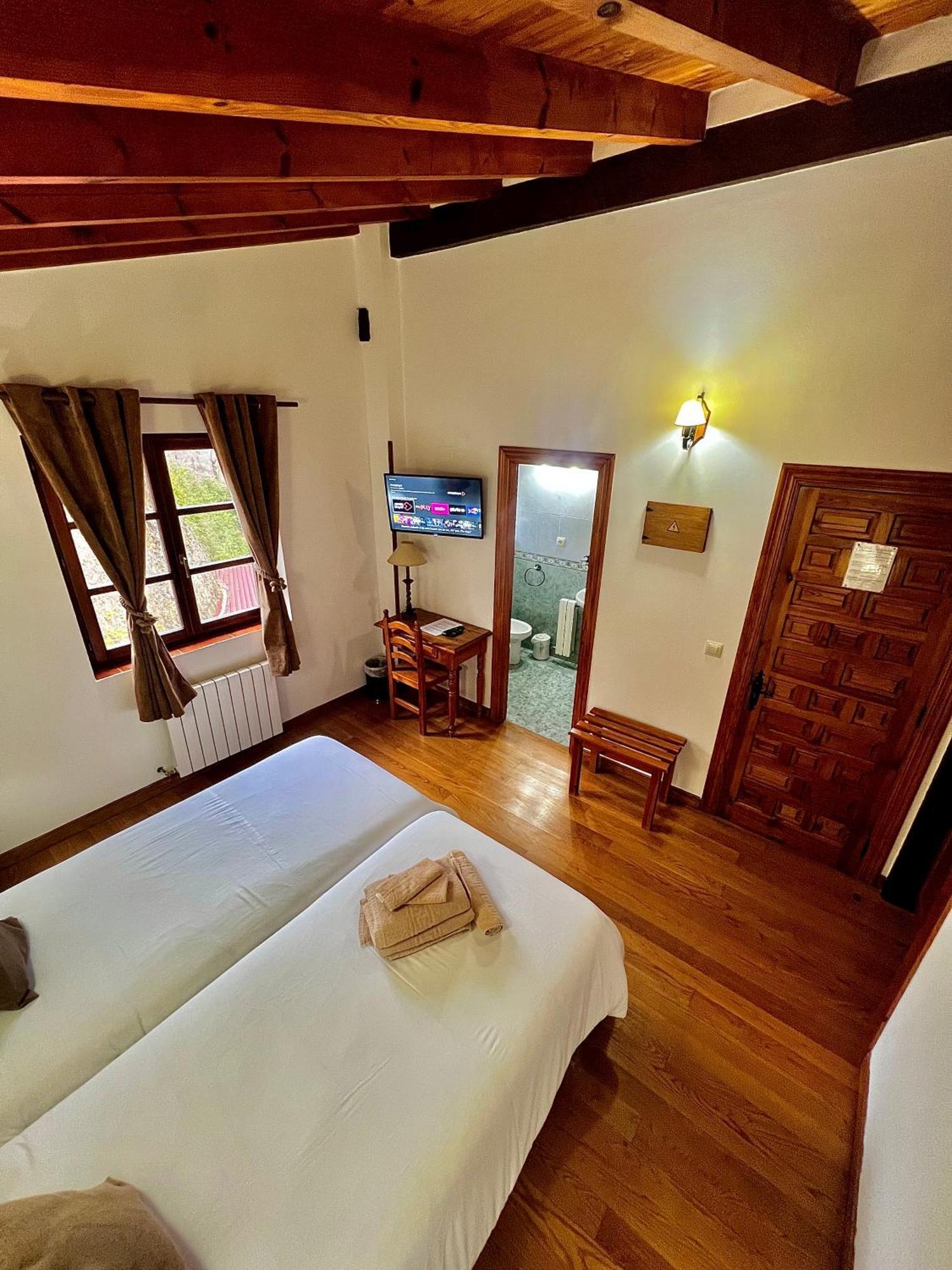 Dobres Hotel Rural El Sestil מראה חיצוני תמונה
